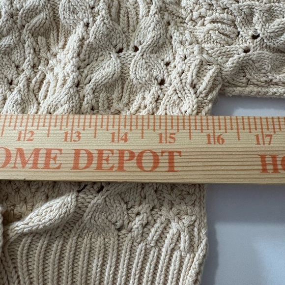 Free People Bonfire Cream Chunky V-Neck Cardigan Sweater with Balloon Sleeves. - Picture 11 of 14